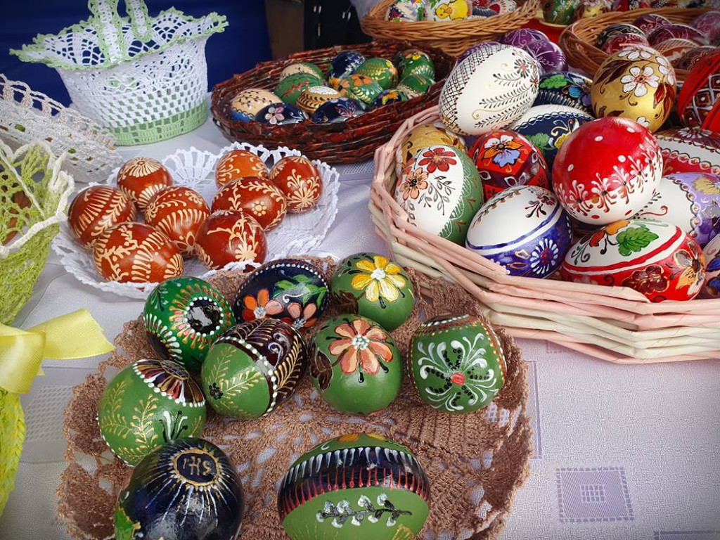 Hrubieszów: Trwa kiermasz wielkanocny [ZDJĘCIA]