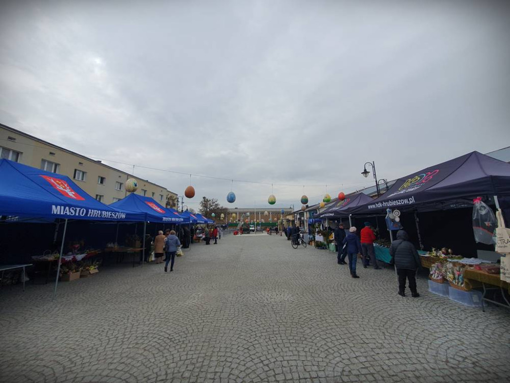 Hrubieszów: Trwa kiermasz wielkanocny [ZDJĘCIA]