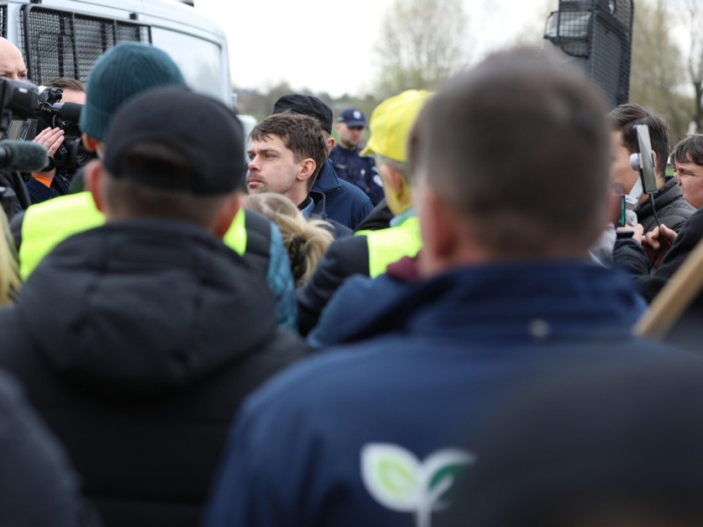 Hrubieszów: Rozpoczął się protest rolników [ZDJĘCIA, WIDEO]