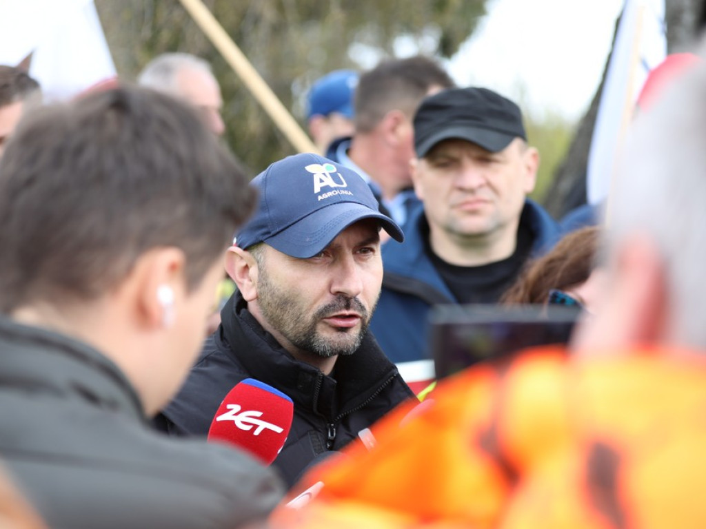 Hrubieszów: Rozpoczął się protest rolników [ZDJĘCIA, WIDEO]