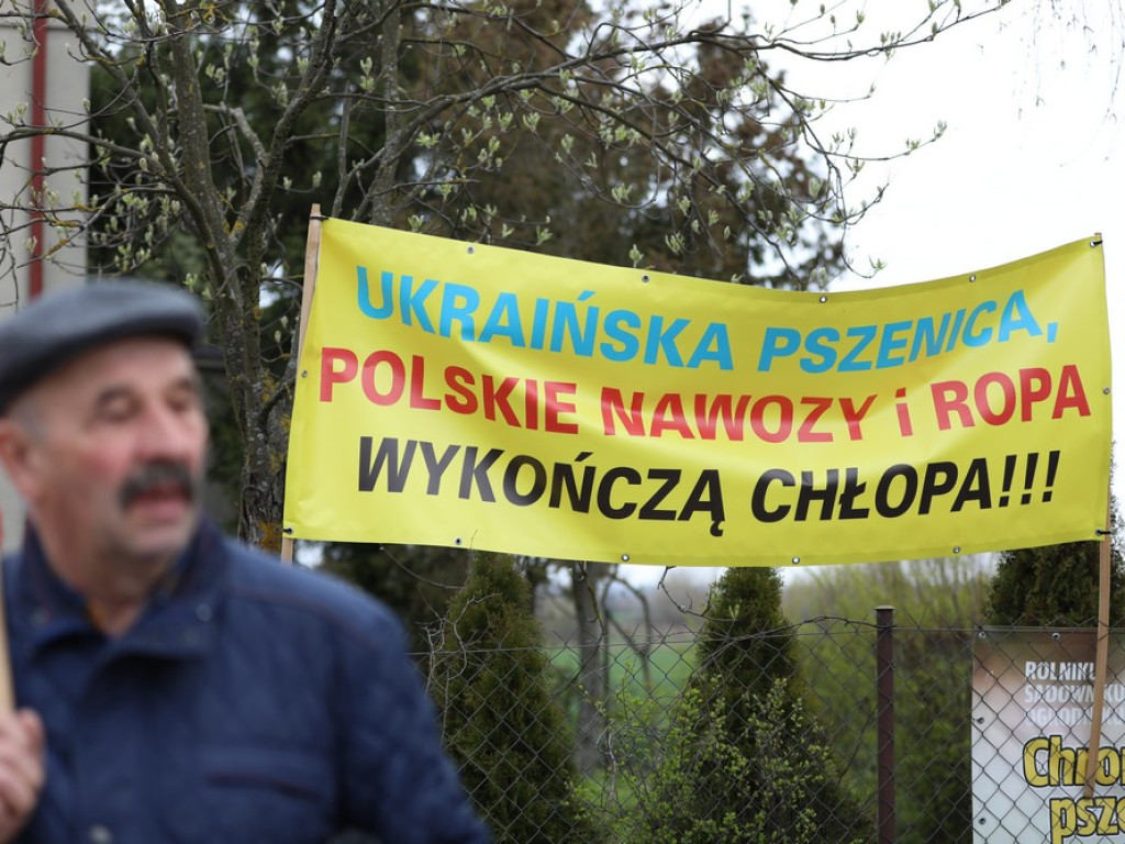 Hrubieszów: Rozpoczął się protest rolników [ZDJĘCIA, WIDEO]