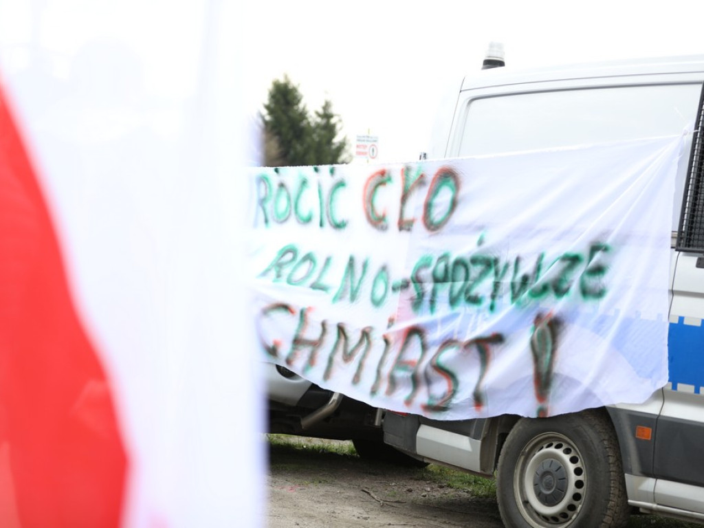 Hrubieszów: Rozpoczął się protest rolników [ZDJĘCIA, WIDEO]