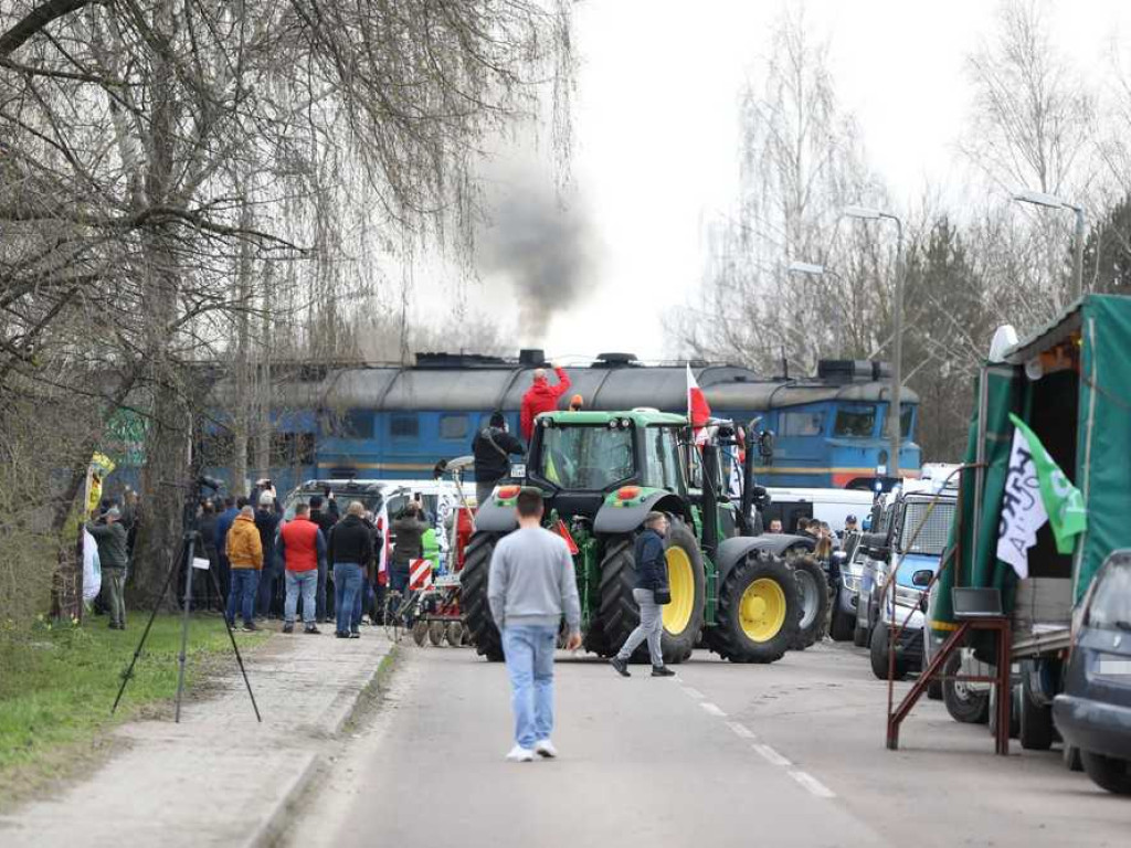 Hrubieszów: Rozpoczął się protest rolników [ZDJĘCIA, WIDEO]