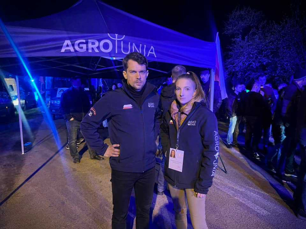 Hrubieszów: Trwa protest rolników [ZDJĘCIA, WIDEO]