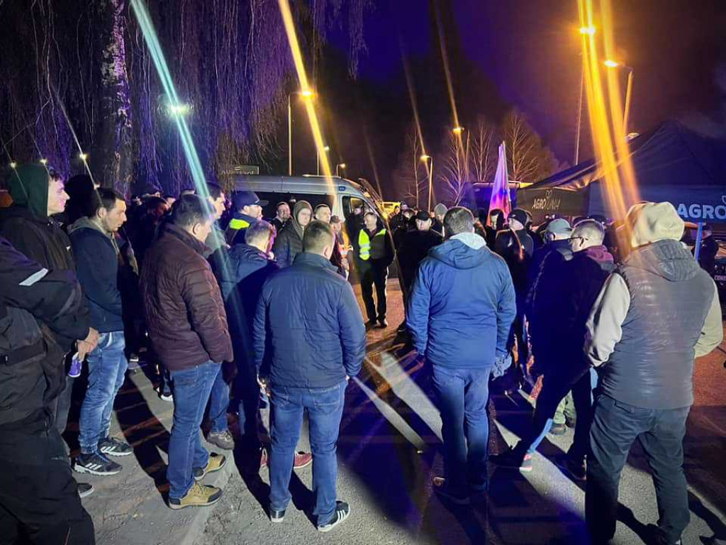 Hrubieszów: Trwa protest rolników [ZDJĘCIA, WIDEO]