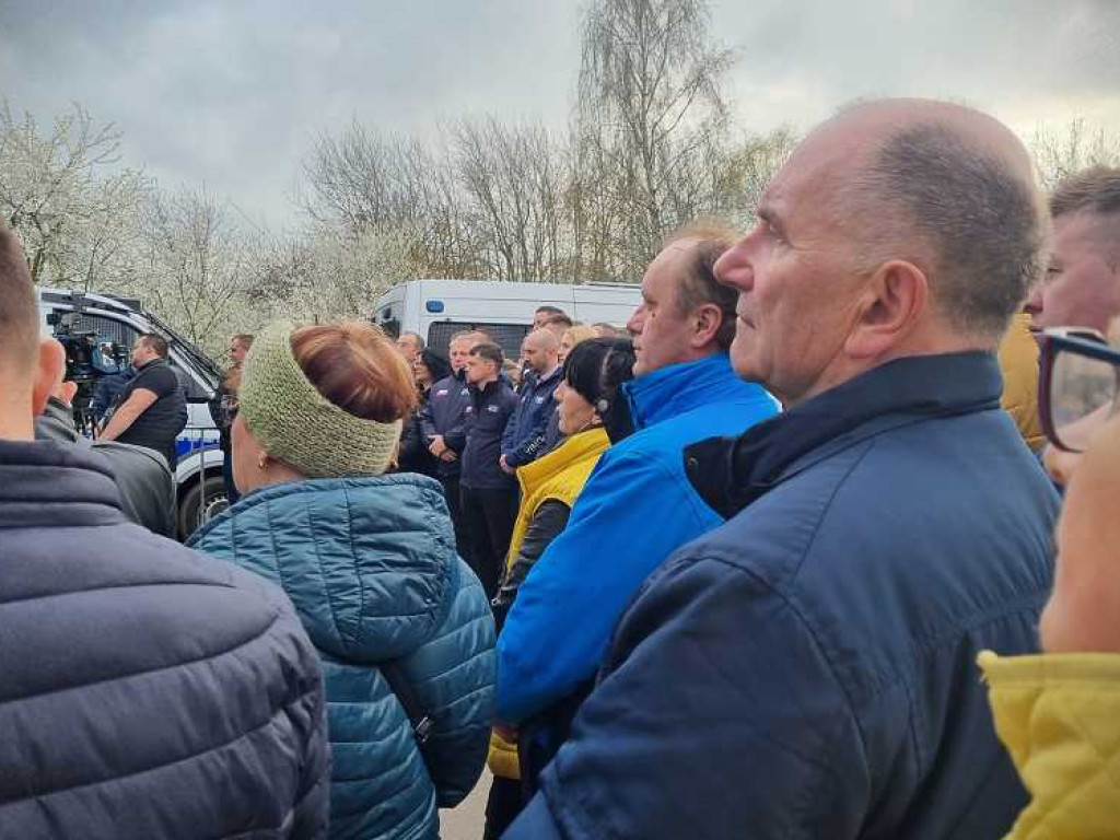 Hrubieszów: Rolnicy wciąż protestują [ZDJĘCIA, WIDEO]