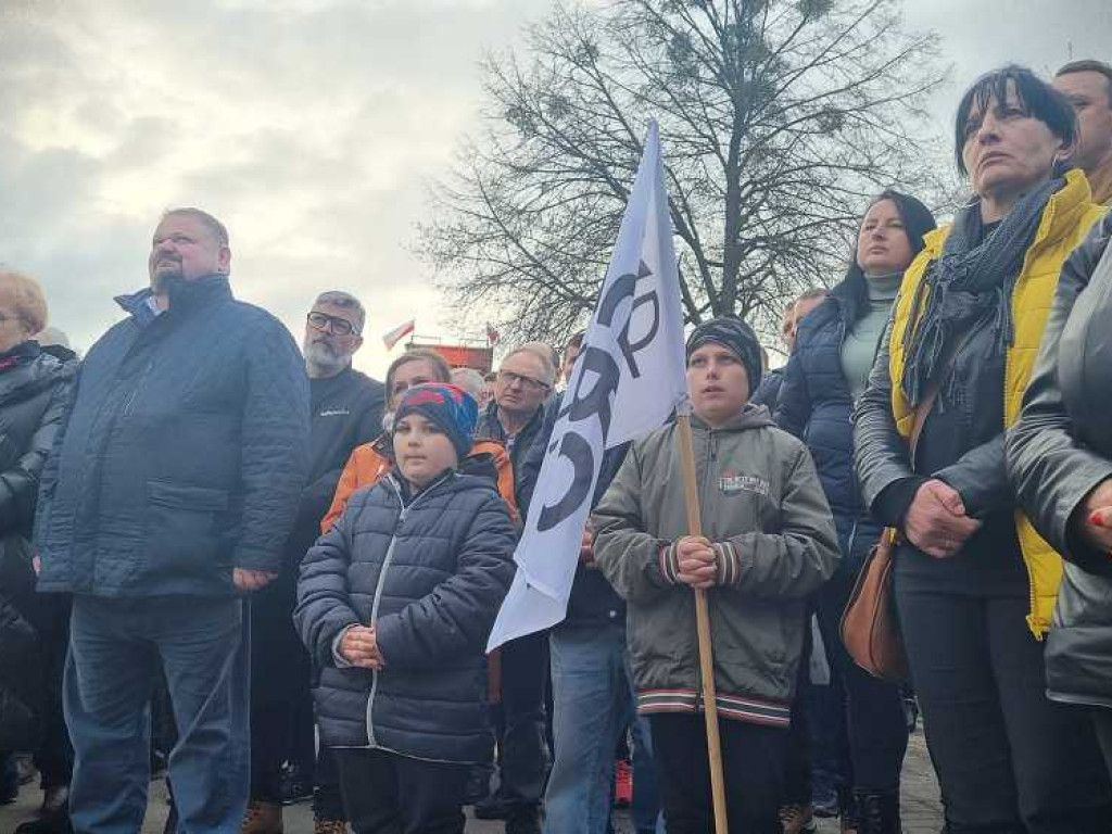 Hrubieszów: Rolnicy wciąż protestują [ZDJĘCIA, WIDEO]