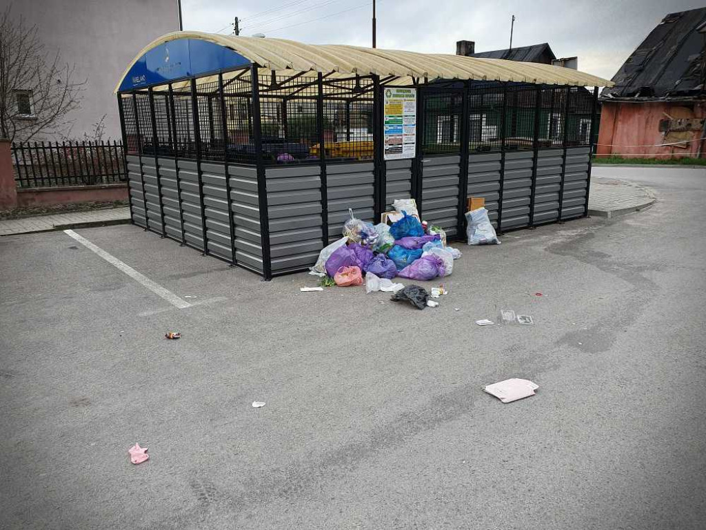 Hrubieszów: Najwygodniej... podrzucić [ZDJĘCIA]