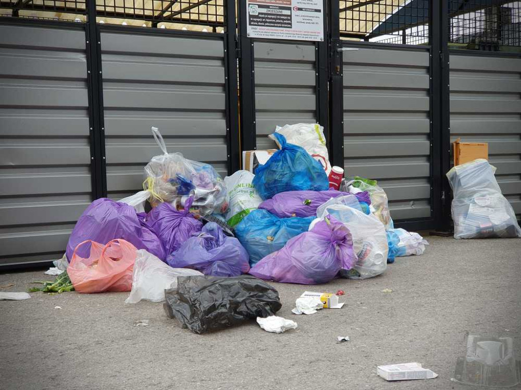 Hrubieszów: Najwygodniej... podrzucić [ZDJĘCIA]