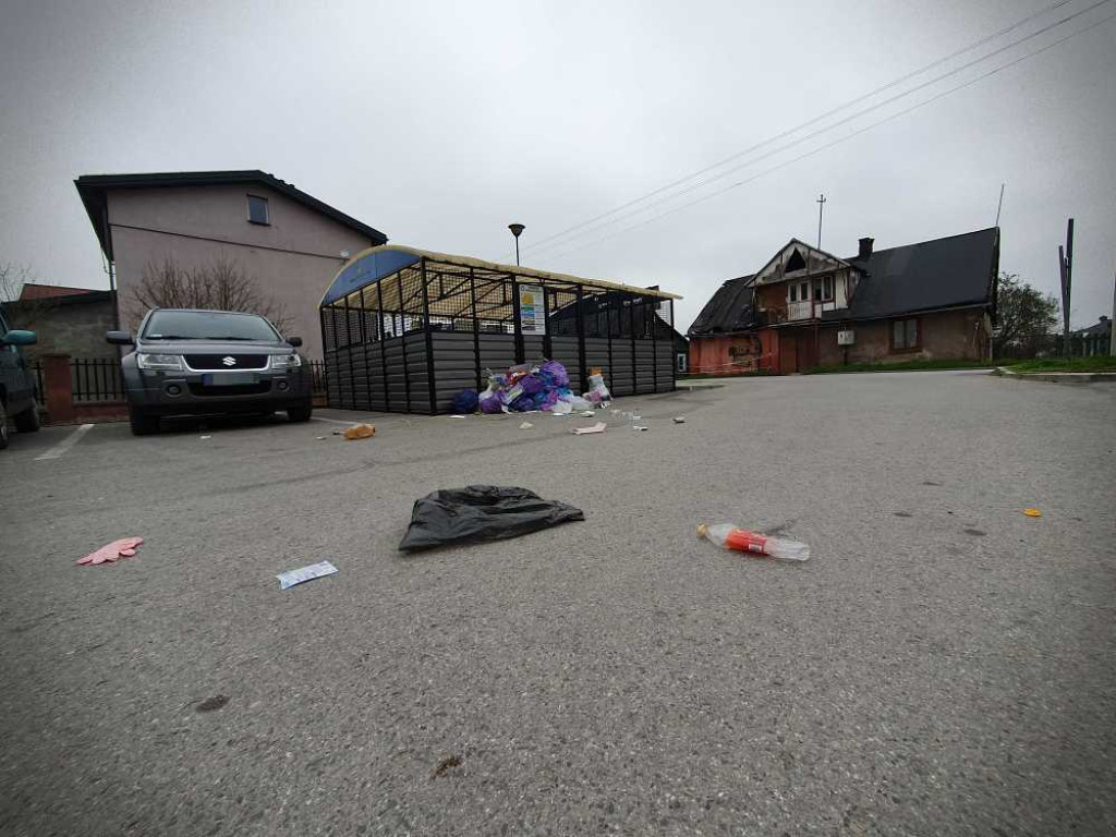 Hrubieszów: Najwygodniej... podrzucić [ZDJĘCIA]