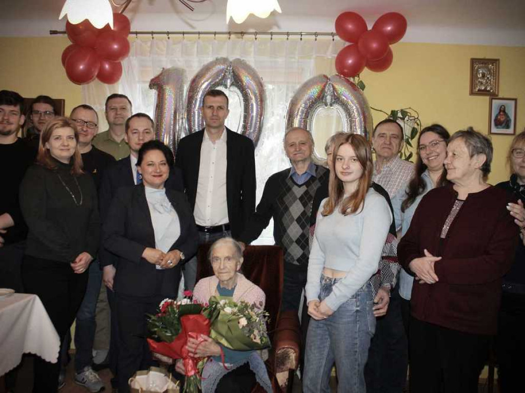 Pani Julianna skończyła 100 lat! [ZDJĘCIA]