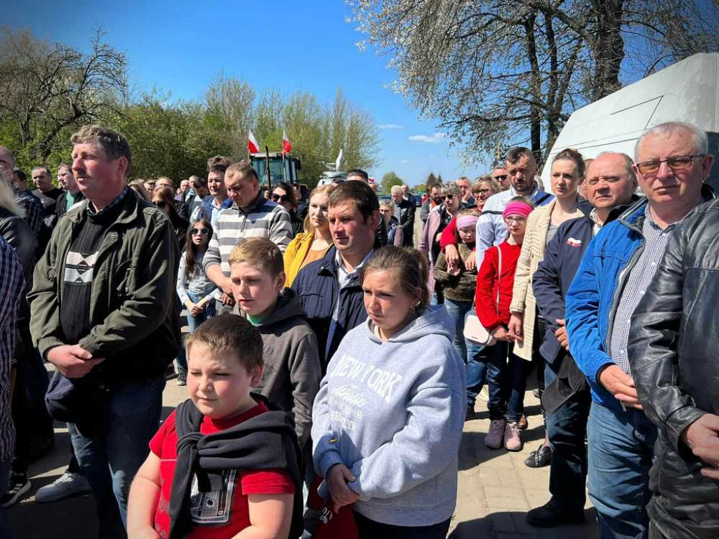 Hrubieszów: Protest zawieszony, powołano pogotowie strajkowe [ZDJĘCIA, WIDEO]