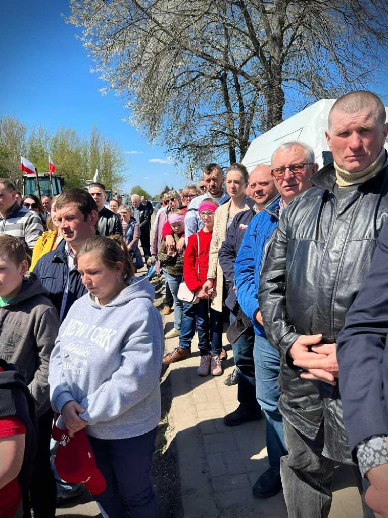 Hrubieszów: Protest zawieszony, powołano pogotowie strajkowe [ZDJĘCIA, WIDEO]