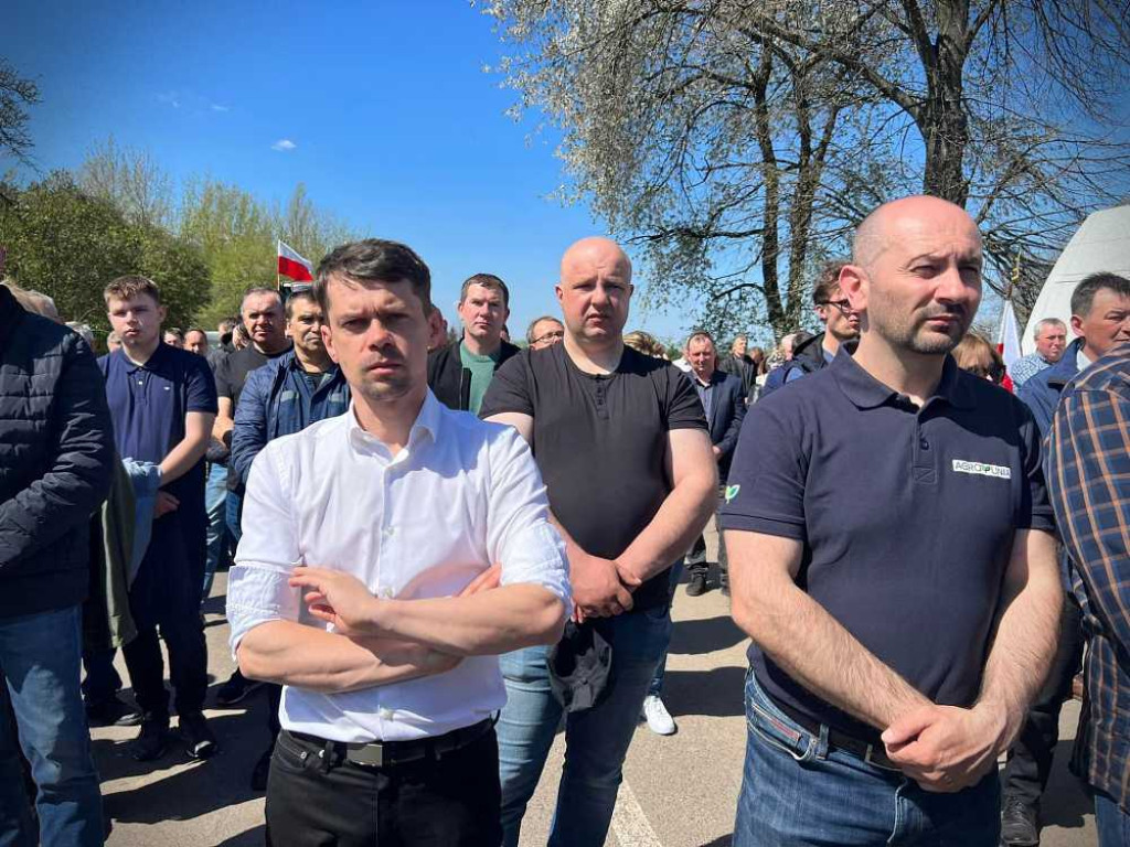 Hrubieszów: Protest zawieszony, powołano pogotowie strajkowe [ZDJĘCIA, WIDEO]