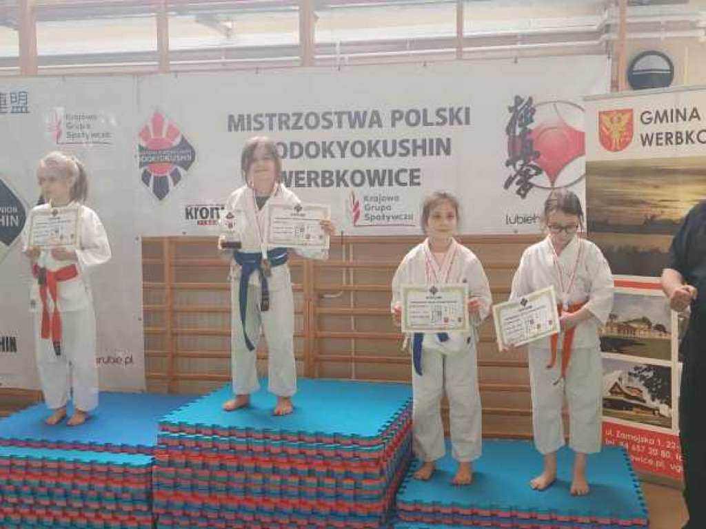 25 medali hrubieszowskich karateków na mistrzostwach Polski! [ZDJĘCIA]