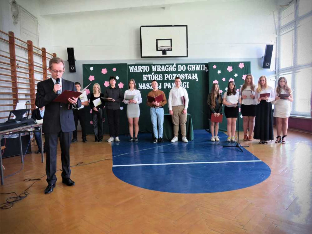 Hrubieszów: Zakończenie roku klas maturalnych w ZS nr 1 [ZDJĘCIA]