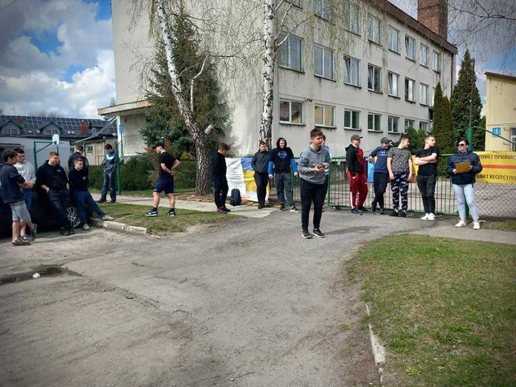 Hrubieszów: Sportowe pożegnanie maturzystów w ZS nr 4 [ZDJĘCIA]