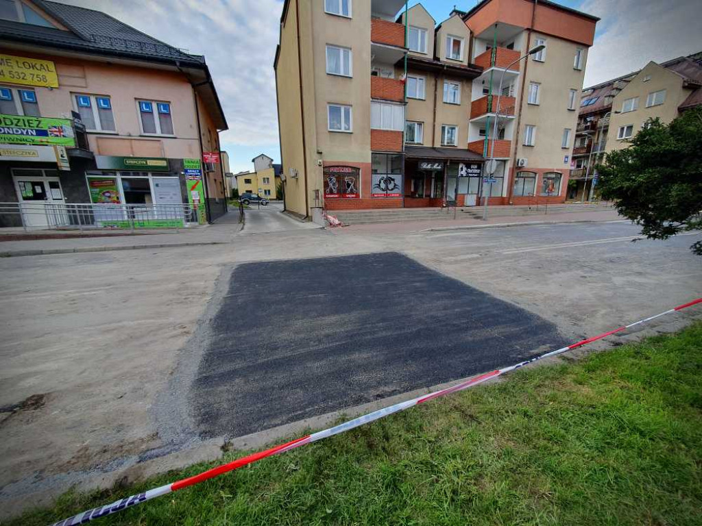 Hrubieszów: Dziura na Narutowicza naprawiona [ZDJĘCIA]