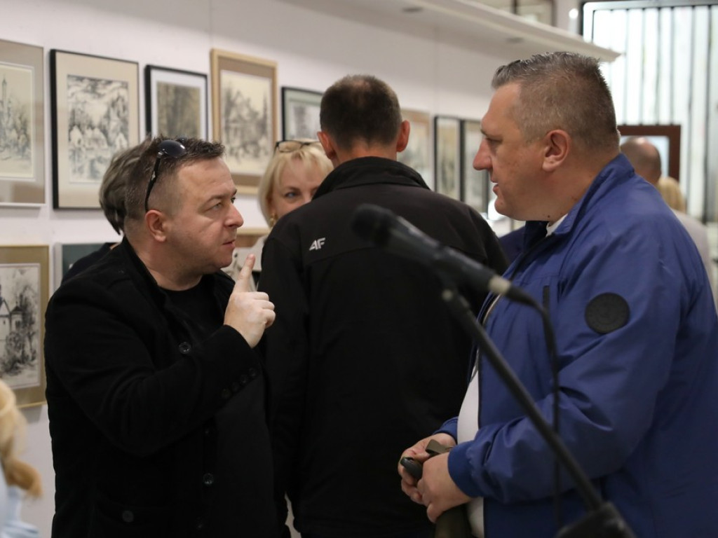 Hrubieszów: Dyskretny urok przemijania... Wernisaż wystawy Alfreda Przybysza [ZDJĘCIA]