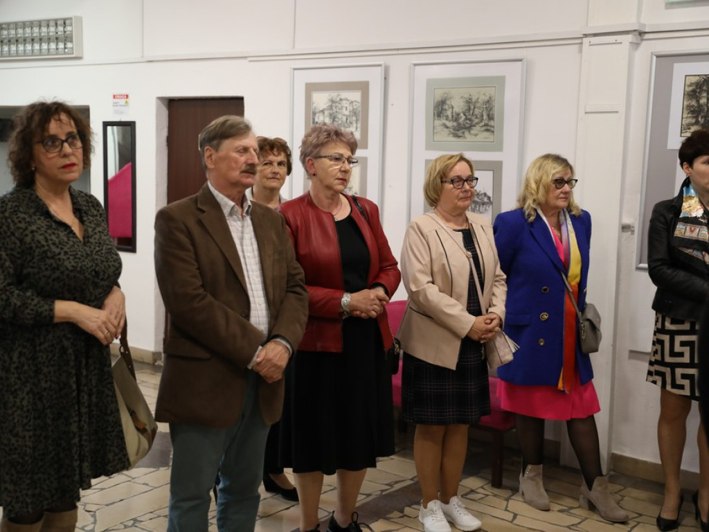 Hrubieszów: Dyskretny urok przemijania... Wernisaż wystawy Alfreda Przybysza [ZDJĘCIA]
