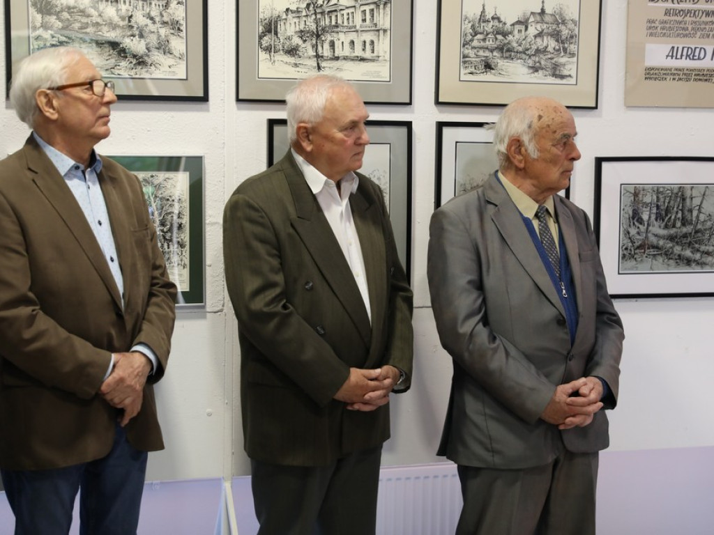 Hrubieszów: Dyskretny urok przemijania... Wernisaż wystawy Alfreda Przybysza [ZDJĘCIA]