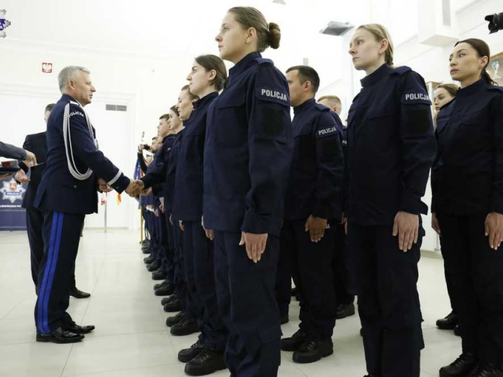 Nowi policjanci. Zasilą również szeregi hrubieszowskiej komendy [ZDJĘCIA]
