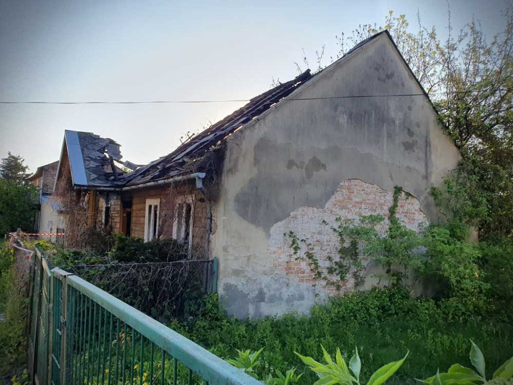 Hrubieszów: Spalony dom na ulicy Górnej [ZDJĘCIA]