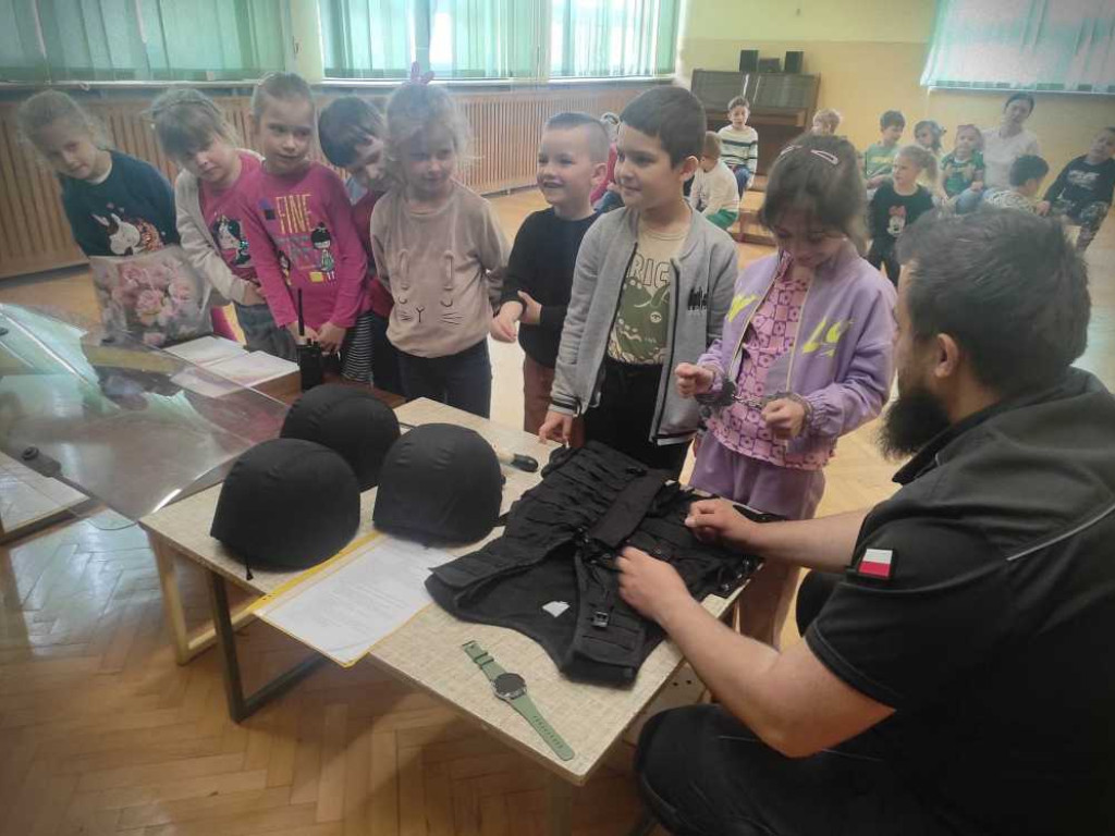 Hrubieszów: Strażnicy u przedszkolaków [ZDJĘCIA]
