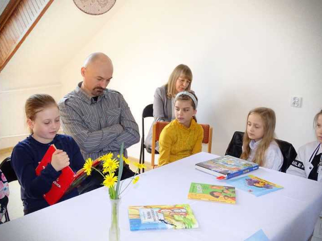 Dołhobyczów: Dzieci czytały dorosłym [ZDJĘCIA]