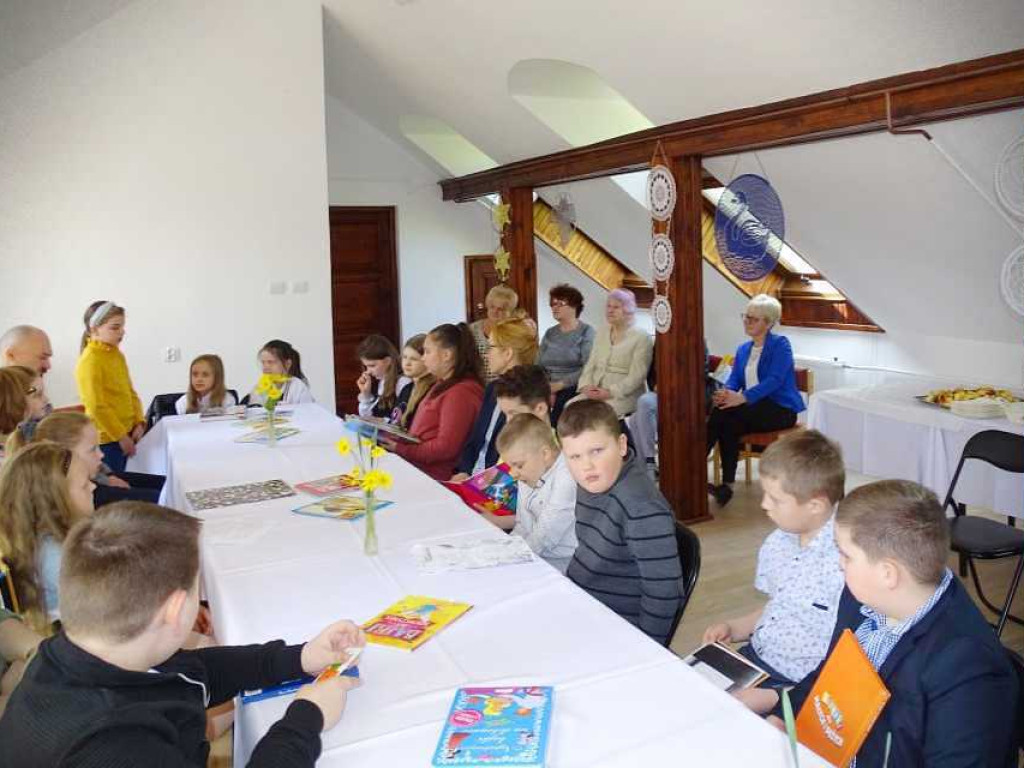 Dołhobyczów: Dzieci czytały dorosłym [ZDJĘCIA]