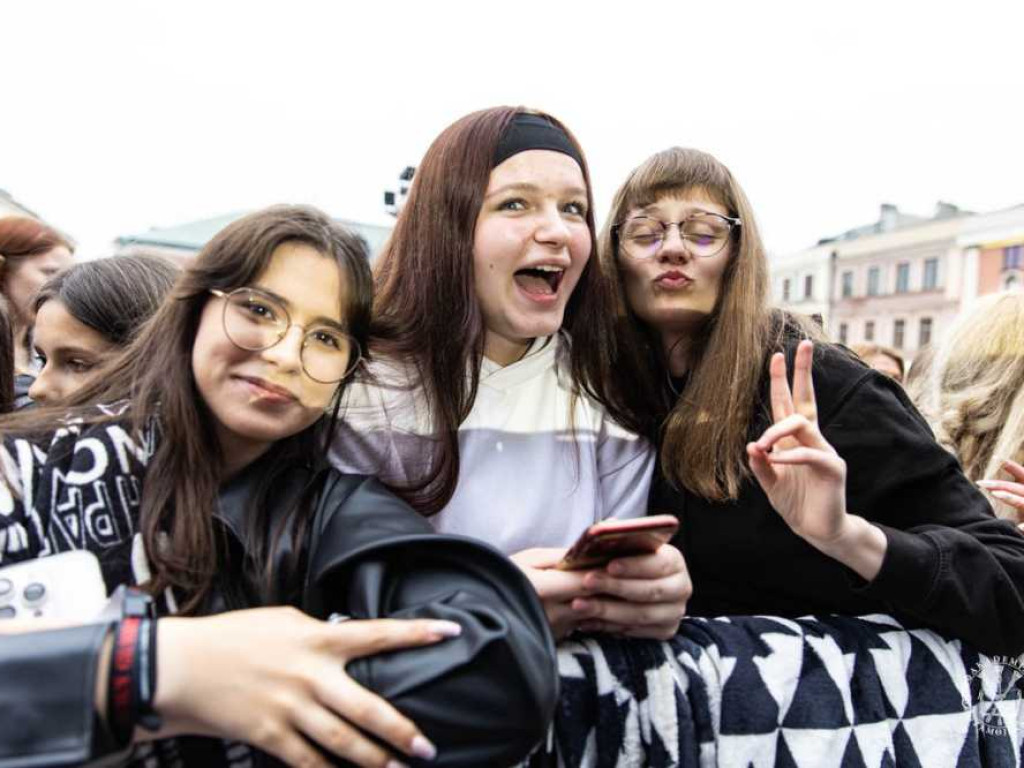 Dawid Kwiatkowski i PlanBe - tak świętowali studenci AZ [ZDJĘCIA]