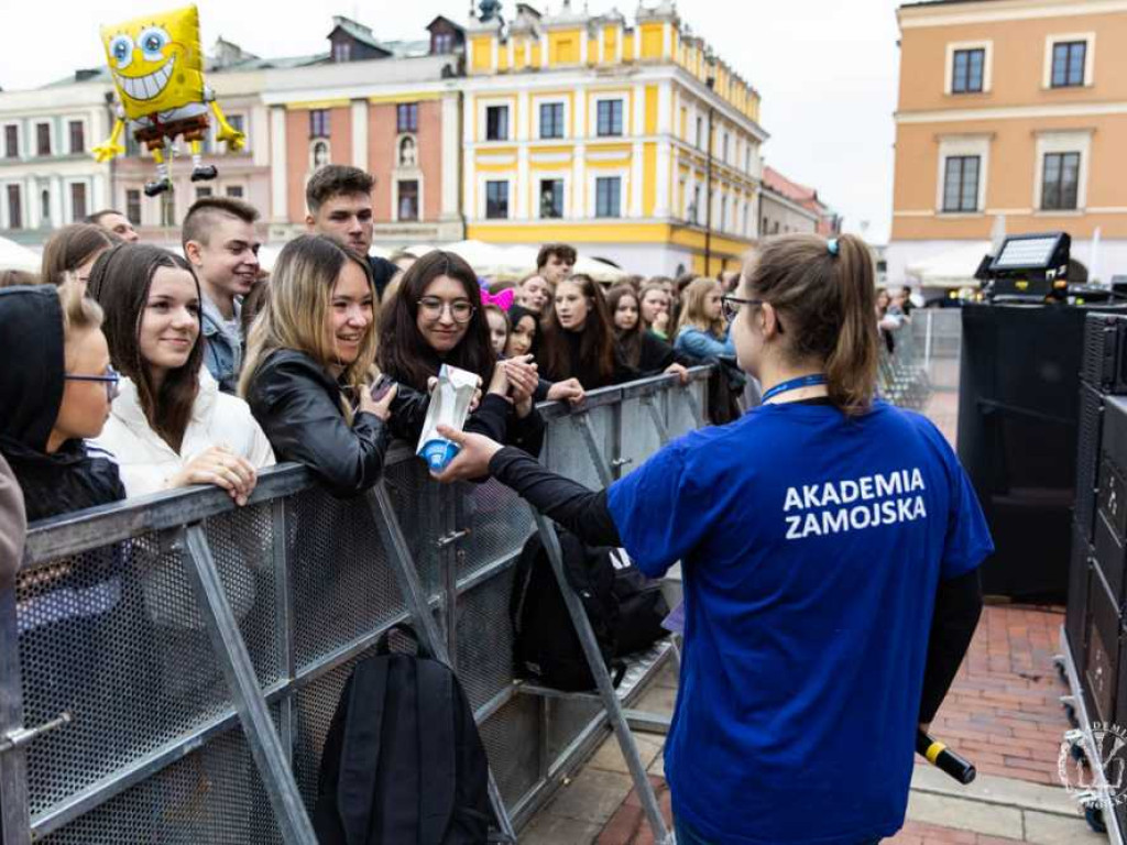 Dawid Kwiatkowski i PlanBe - tak świętowali studenci AZ [ZDJĘCIA]