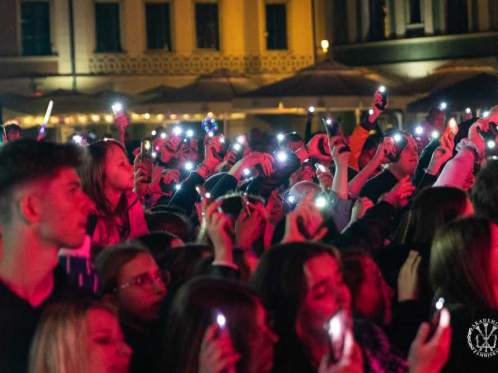 Dawid Kwiatkowski i PlanBe - tak świętowali studenci AZ [ZDJĘCIA]