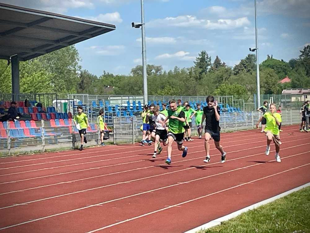 Awans chłopców z SP 1 i SP 2 do finału wojewódzkiego w czwórboju i trójboju la