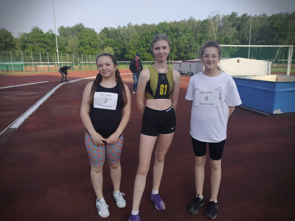 Skuteczne starty lekkoatletów Unii Hrubieszów. Jan Śmietanka z szansą na start w Mistrzostwach Europy Juniorów! [ZDJĘCIA]
