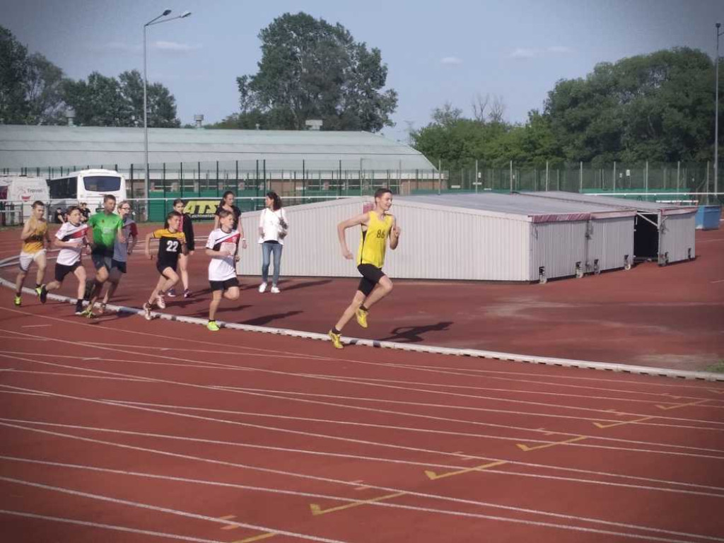 Skuteczne starty lekkoatletów Unii Hrubieszów. Jan Śmietanka z szansą na start w Mistrzostwach Europy Juniorów! [ZDJĘCIA]