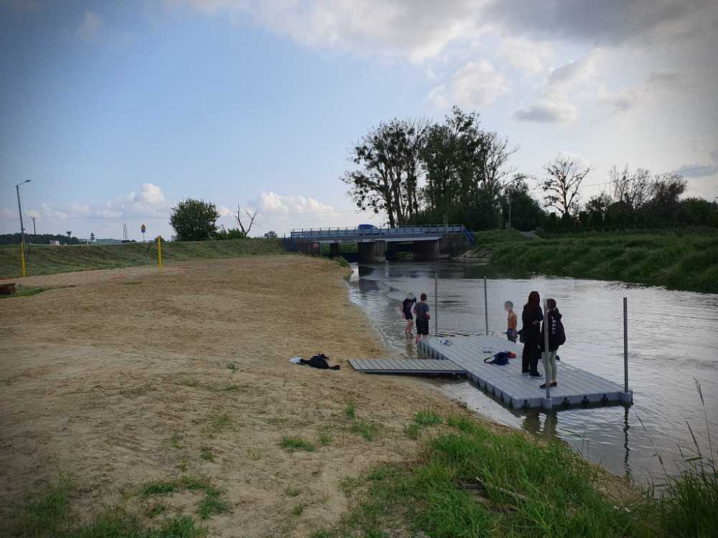 Hrubieszowskie kąpielisko i nowy pomost [ZDJĘCIA]
