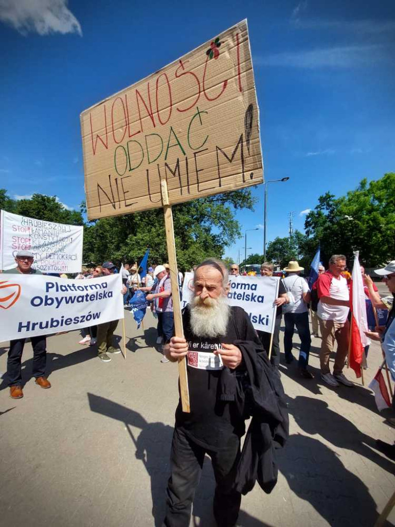 Hrubieszów: Byli na marszu w Warszawie [ZDJĘCIA]
