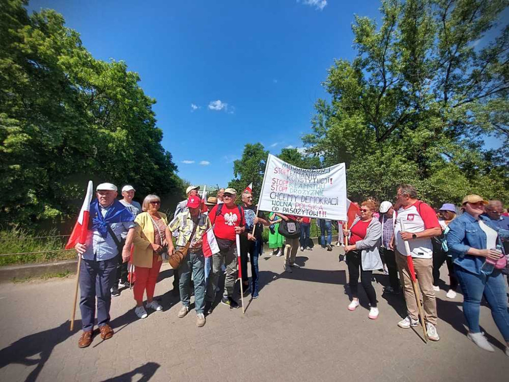 Hrubieszów: Byli na marszu w Warszawie [ZDJĘCIA]