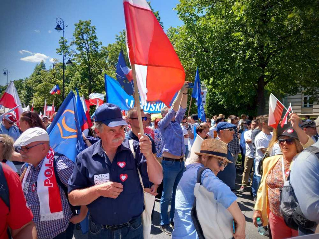 Hrubieszów: Byli na marszu w Warszawie [ZDJĘCIA]