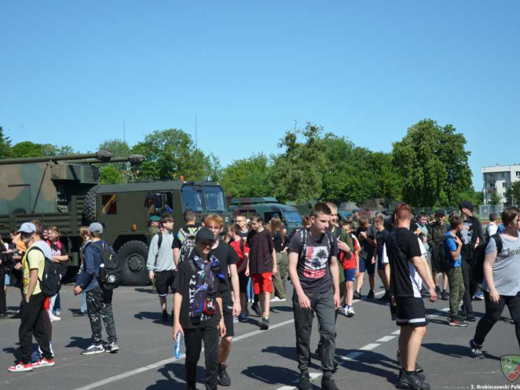 Hrubieszów: Koszary odwiedziło ponad 1000 osób [ZDJĘCIA, WIDEO]