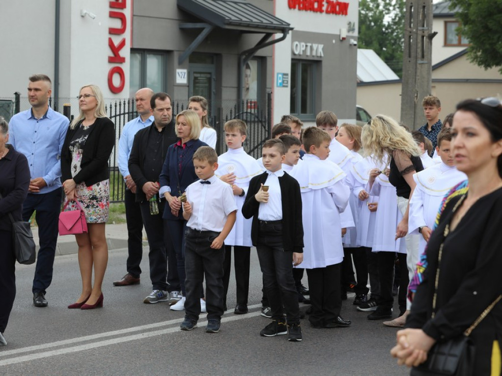 Hrubieszów: Procesja Bożego Ciała w parafiach św. Mikołaja i św. Stanisława Kostki [ZDJĘCIA]