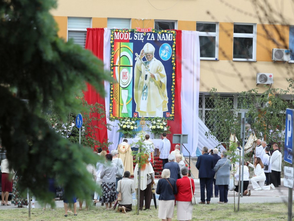 Hrubieszów: Procesja Bożego Ciała w parafiach św. Mikołaja i św. Stanisława Kostki [ZDJĘCIA]