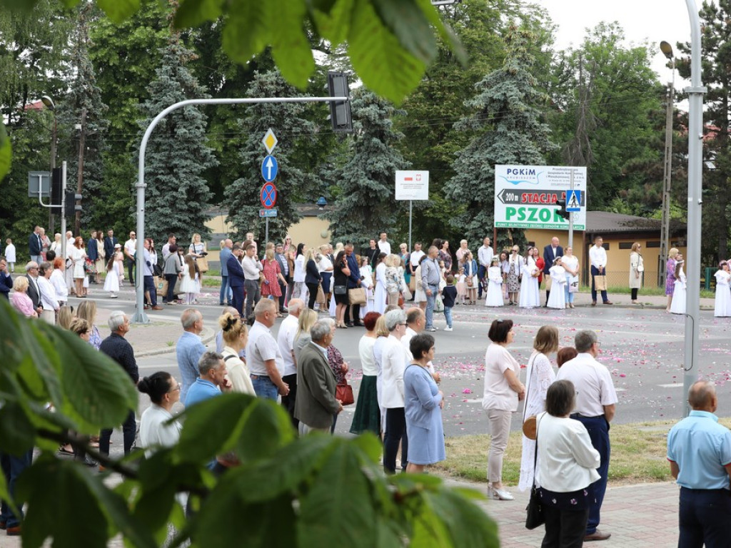 Hrubieszów: Procesja Bożego Ciała w parafiach św. Mikołaja i św. Stanisława Kostki [ZDJĘCIA]