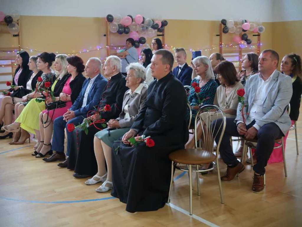 Bal ósmoklasisty w Mienianach [ZDJĘCIA]
