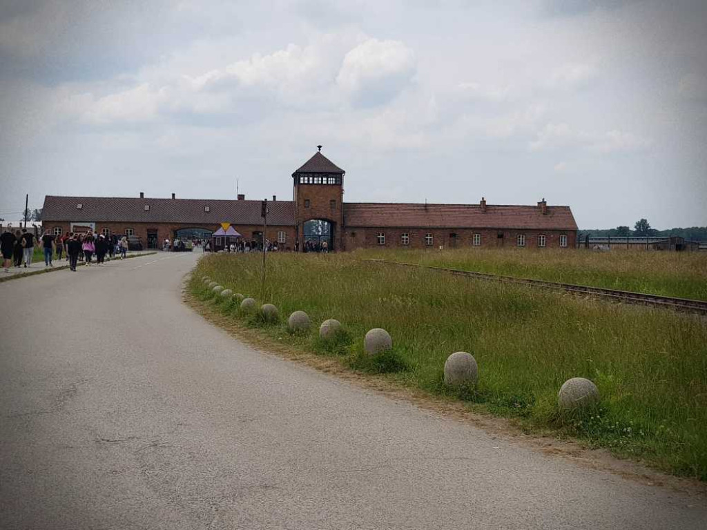 Hrubieszów: Poznawali historię ludobójstwa [ZDJĘCIA]