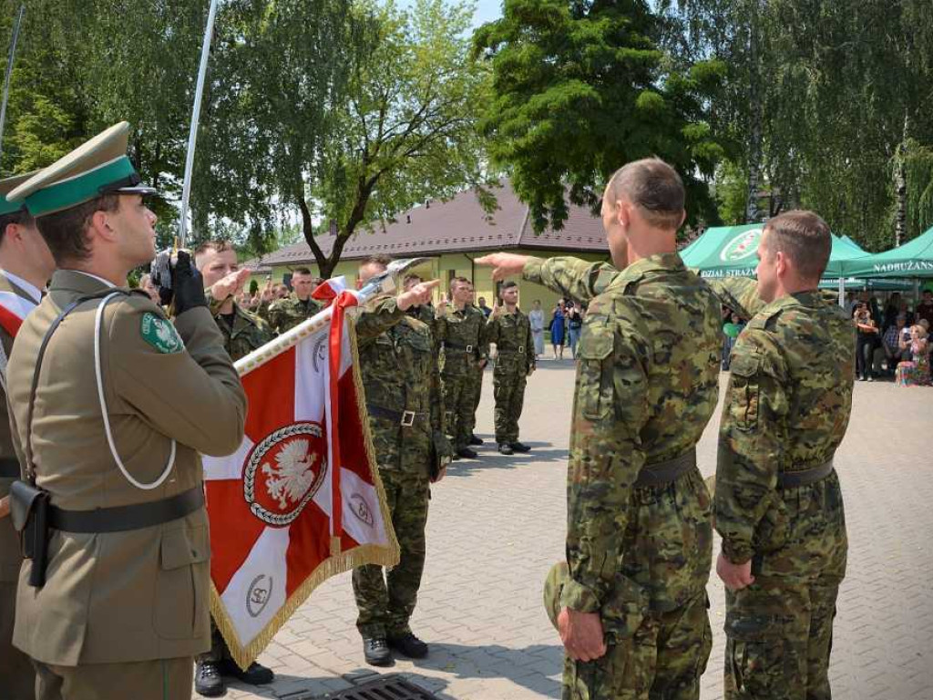 Ślubowanie nowych funkcjonariuszy NOSG [ZDJĘCIA]