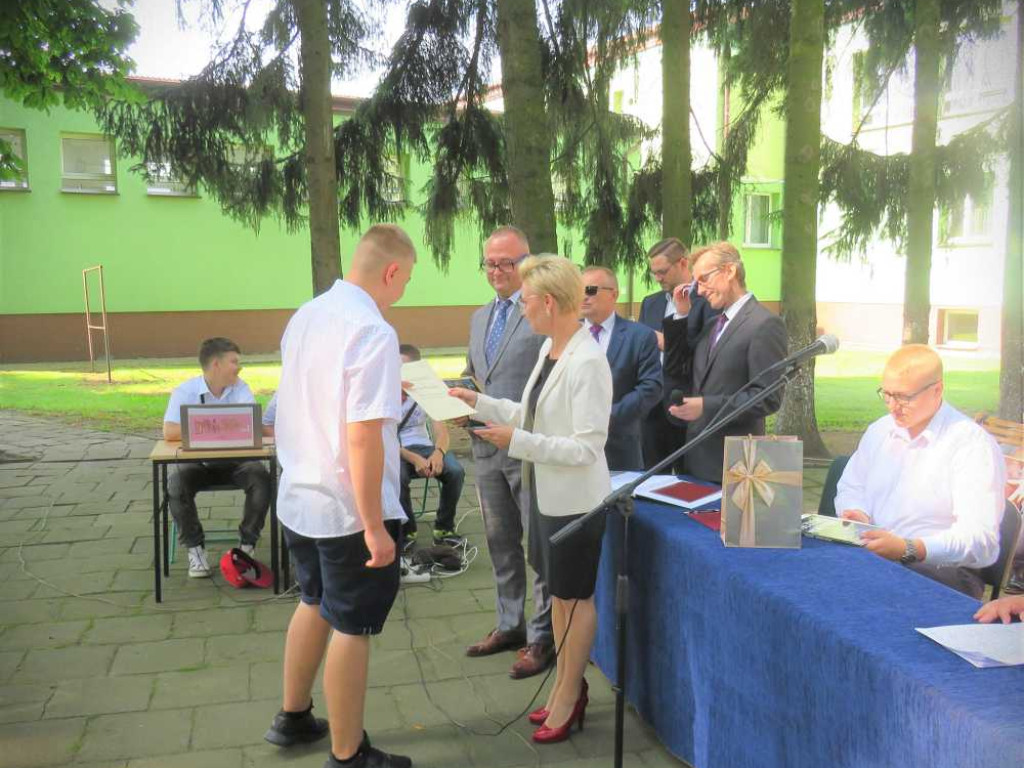 Hrubieszów: Zakończenie roku szkolnego w ZS nr 1 [ZDJĘCIA]