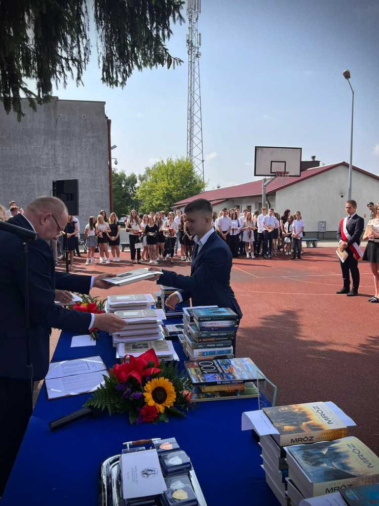 Hrubieszów: Zakończenie roku szkolnego w Kościuszce [ZDJĘCIA]