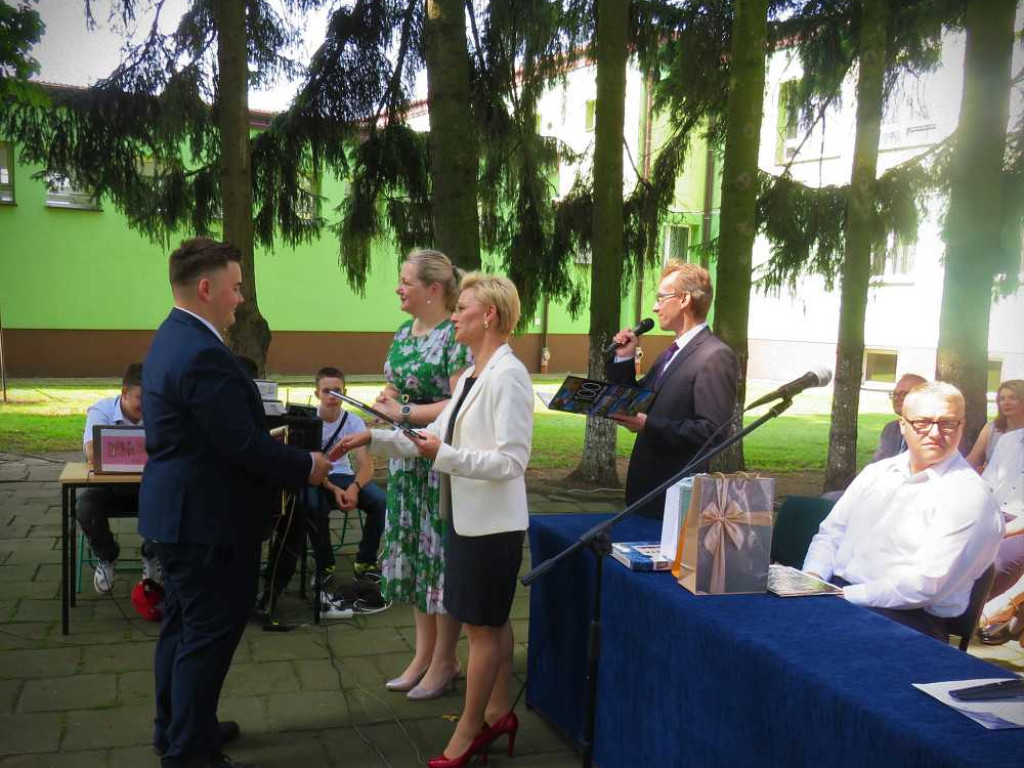 Hrubieszów: Zakończenie roku szkolnego w ZS nr 1 [ZDJĘCIA]